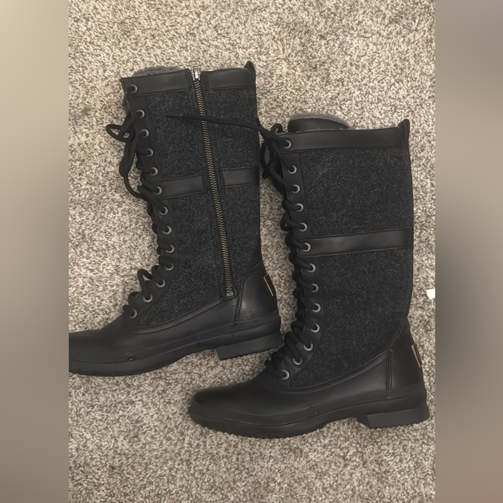 EEUC size 5 Ugg boots